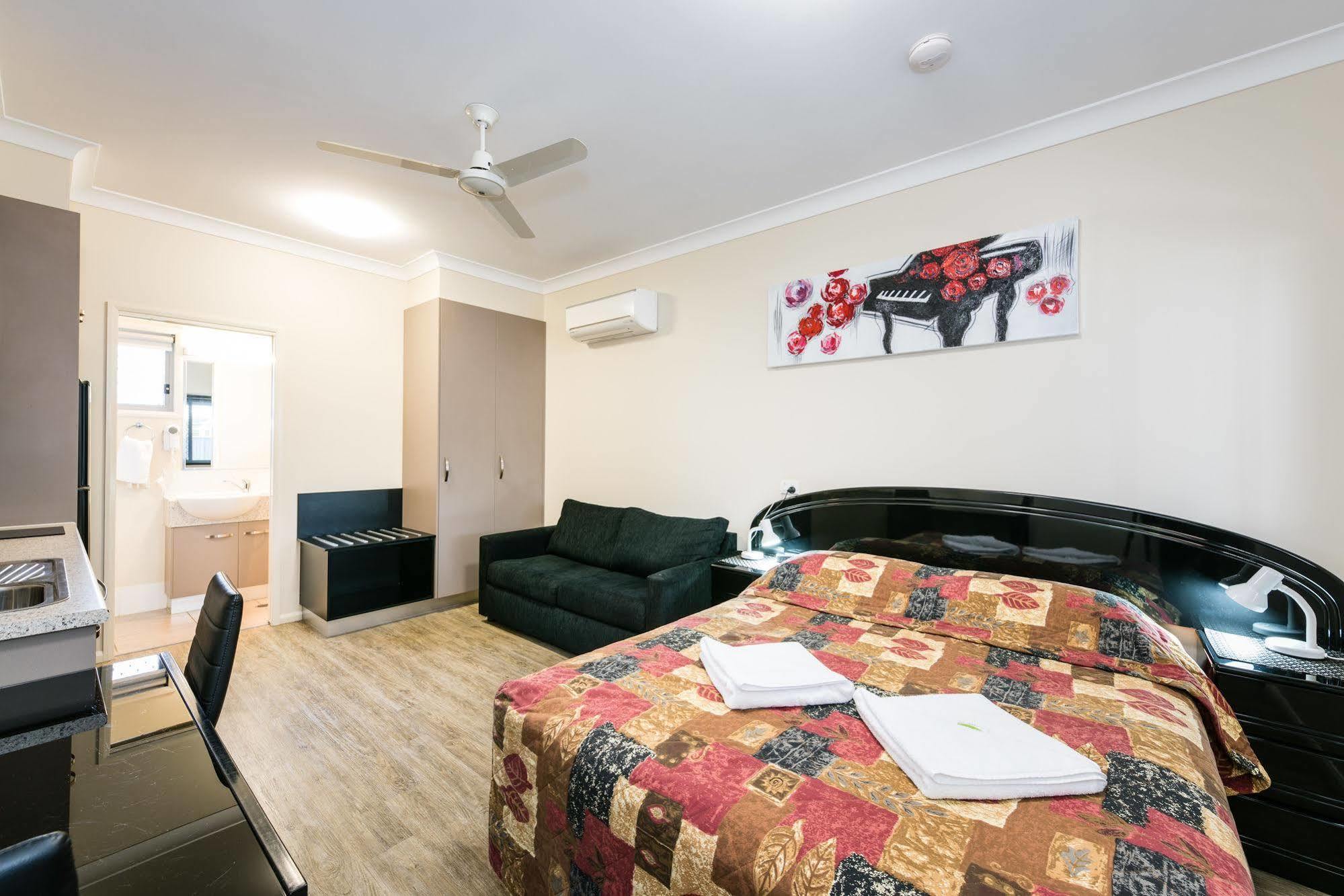 Athena Studio Units Roma Exterior photo